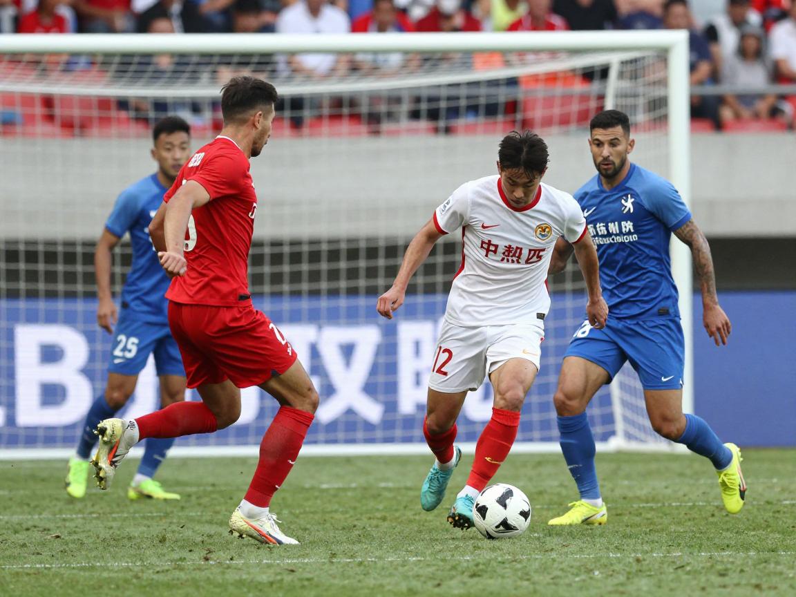 足球犯规后有利进攻出界,何时适用有利原则,出界后比赛如何恢复 足球犯规后有利进攻出界,何时适用有利原则,出界后比赛如何恢复