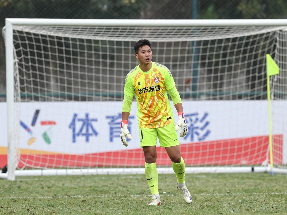 门将出击越位是什么意思,门将出击时越位怎么判定,门将算越位位置吗 门将出击越位是什么意思,门将出击时越位怎么判定,门将算越位位置吗