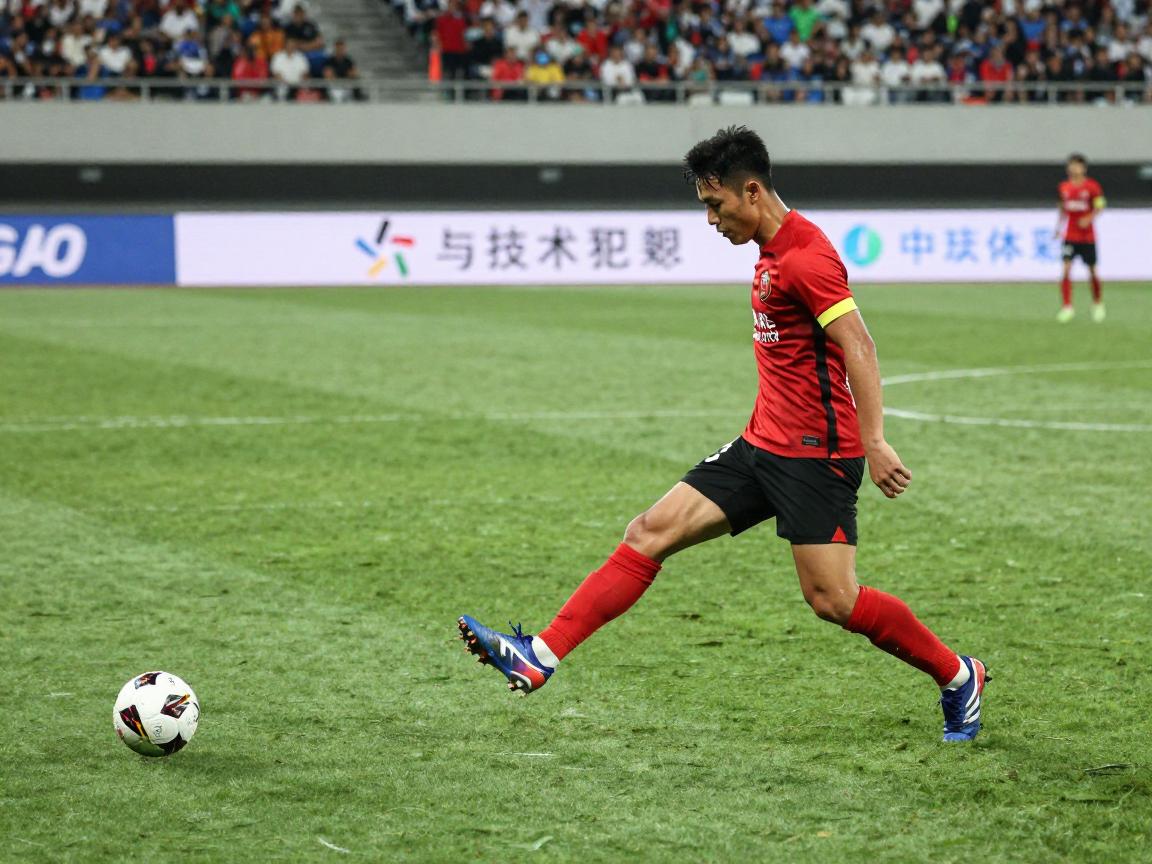 踢球是技术犯规吗为什么,什么情况算违例,判罚标准是什么,如何避免踢球违例 踢球是技术犯规吗为什么,什么情况算违例,判罚标准是什么,如何避免踢球违例