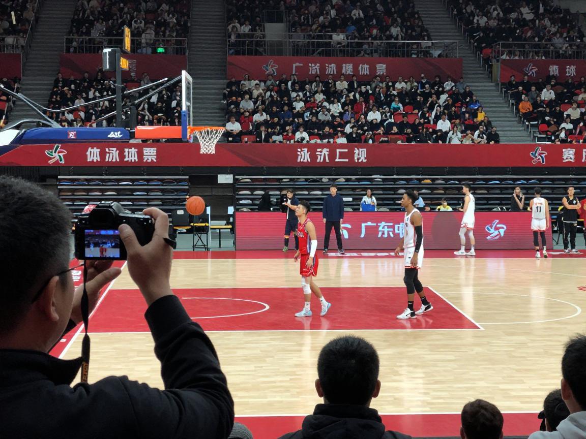拍摄篮球比赛,相机参数怎么设置,拍摄位置如何选择,专业摄影师常用哪些技巧 拍摄篮球比赛,相机参数怎么设置,拍摄位置如何选择,专业摄影师常用哪些技巧