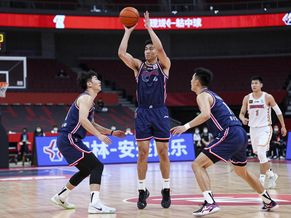 中锋上阵,战术价值几何,现代打法如何,核心技能有哪些? 中锋上阵,战术价值几何,现代打法如何,核心技能有哪些?