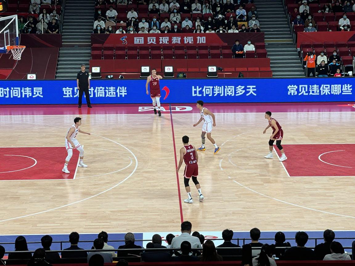 篮球半场的规则丨比赛时间多长,如何判定胜负,常见违例有哪些 篮球半场的规则丨比赛时间多长,如何判定胜负,常见违例有哪些