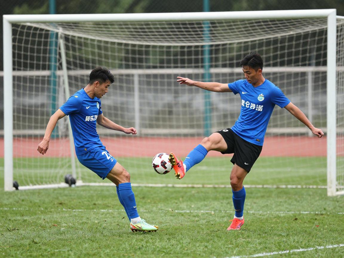 踢角球是叫什么技术动作,弧线球操作要点,角球直接进门技巧,战术手势配合 踢角球是叫什么技术动作,弧线球操作要点,角球直接进门技巧,战术手势配合