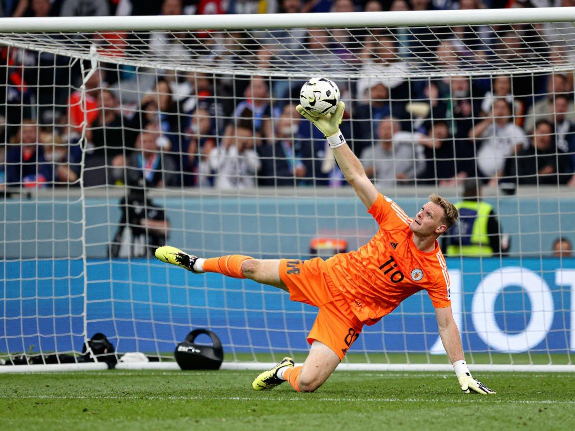 诺伊尔踢点球,诺伊尔扑点球成功率如何,诺伊尔点球训练方法,门将点球心理战术 诺伊尔踢点球,诺伊尔扑点球成功率如何,诺伊尔点球训练方法,门将点球心理战术