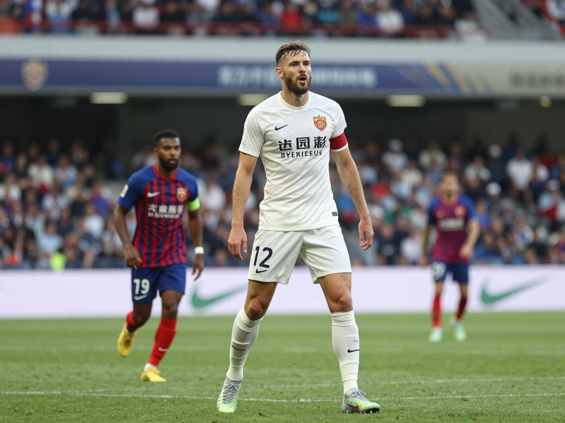 全能中锋为什么无敌,战术价值是什么,如何成为全能中锋,现代足球必备 全能中锋为什么无敌,战术价值是什么,如何成为全能中锋,现代足球必备