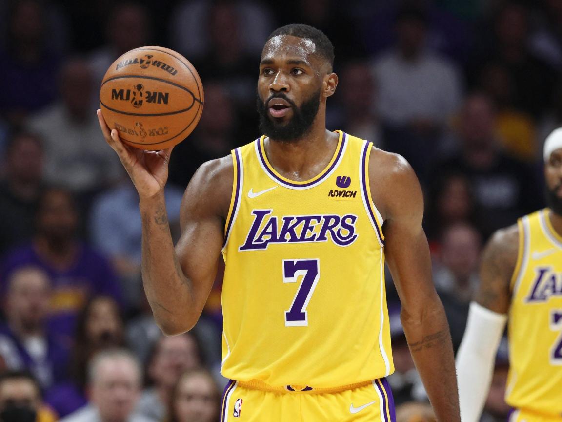 塔克对湖人中锋怎么防,矮个中锋防守技巧,NBA防守策略分析 塔克对湖人中锋怎么防,矮个中锋防守技巧,NBA防守策略分析