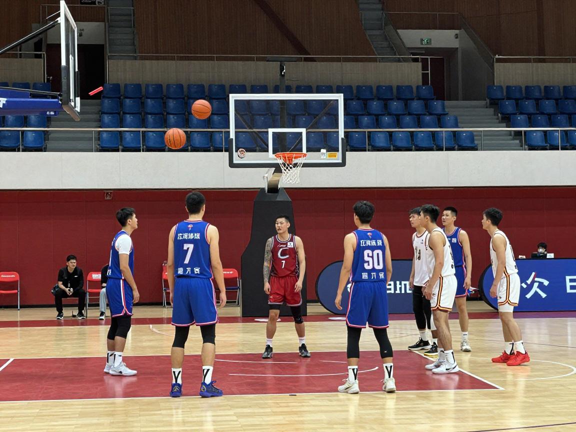 篮球开球站位怎么布置,如何破解防守阵型,常见失误有哪些 篮球开球站位怎么布置,如何破解防守阵型,常见失误有哪些