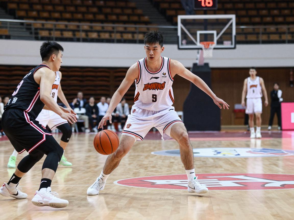 篮球重心破坏,如何晃动对手重心,脚步移动技巧,过人创造空间 篮球重心破坏,如何晃动对手重心,脚步移动技巧,过人创造空间