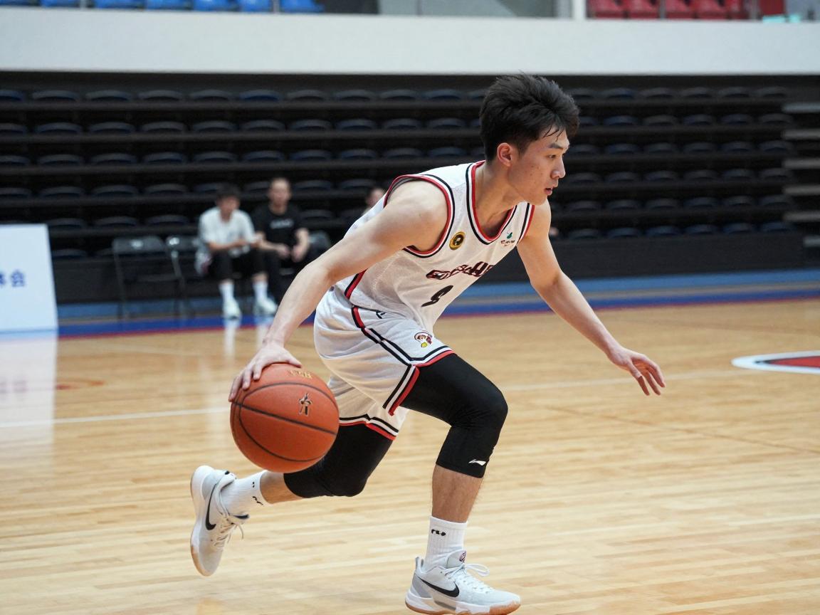 篮球运球基本功,如何提升控球稳定性,运球正确手部姿势是什么,怎样避免运球低头 篮球运球基本功,如何提升控球稳定性,运球正确手部姿势是什么,怎样避免运球低头