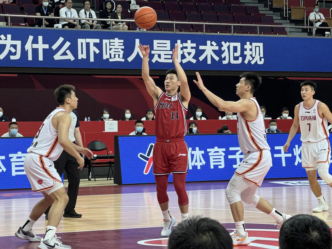 为什么吓唬人是技术犯规,篮球规则声音干扰,场上行为规范有哪些 为什么吓唬人是技术犯规,篮球规则声音干扰,场上行为规范有哪些