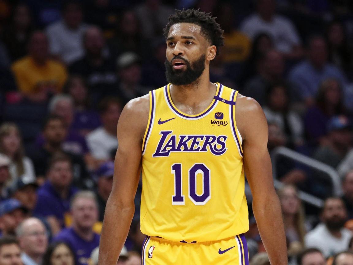 湖人十号球员是谁,历史上还有哪些著名10号,现役10号球员表现如何? 湖人十号球员是谁,历史上还有哪些著名10号,现役10号球员表现如何?