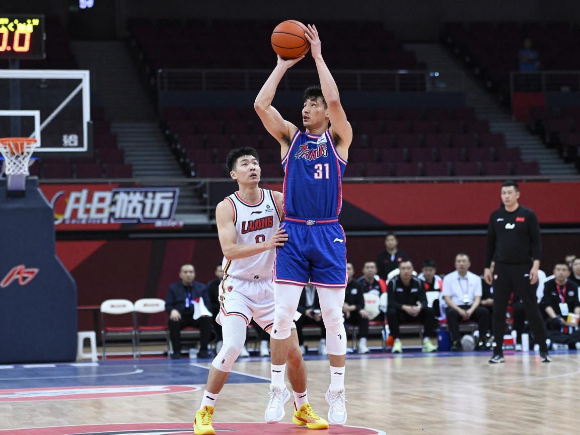 篮球中锋学习,中锋怎么打,必备技能有哪些,技巧要点是什么 篮球中锋学习,中锋怎么打,必备技能有哪些,技巧要点是什么