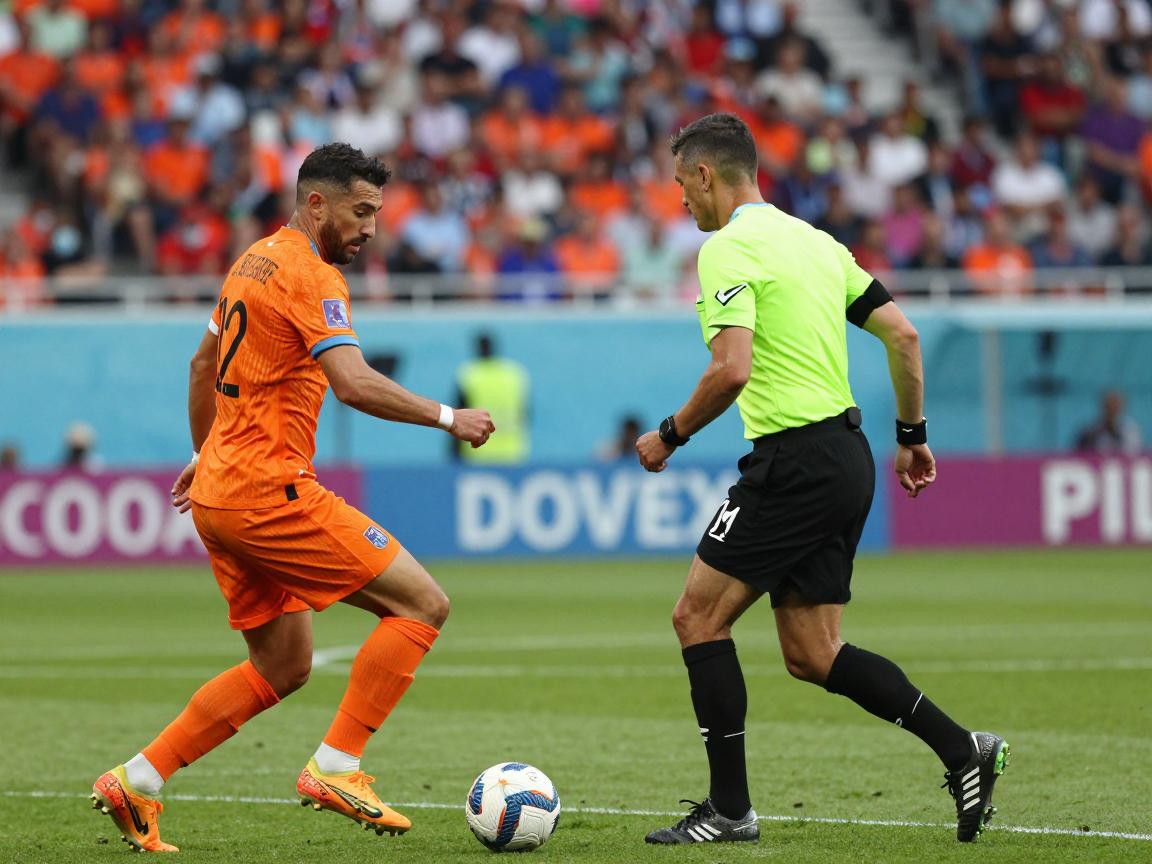 荷兰阿根廷进攻有利球,进攻有利如何判断,裁判尺度如何掌握,战术调整如何实现 荷兰阿根廷进攻有利球,进攻有利如何判断,裁判尺度如何掌握,战术调整如何实现