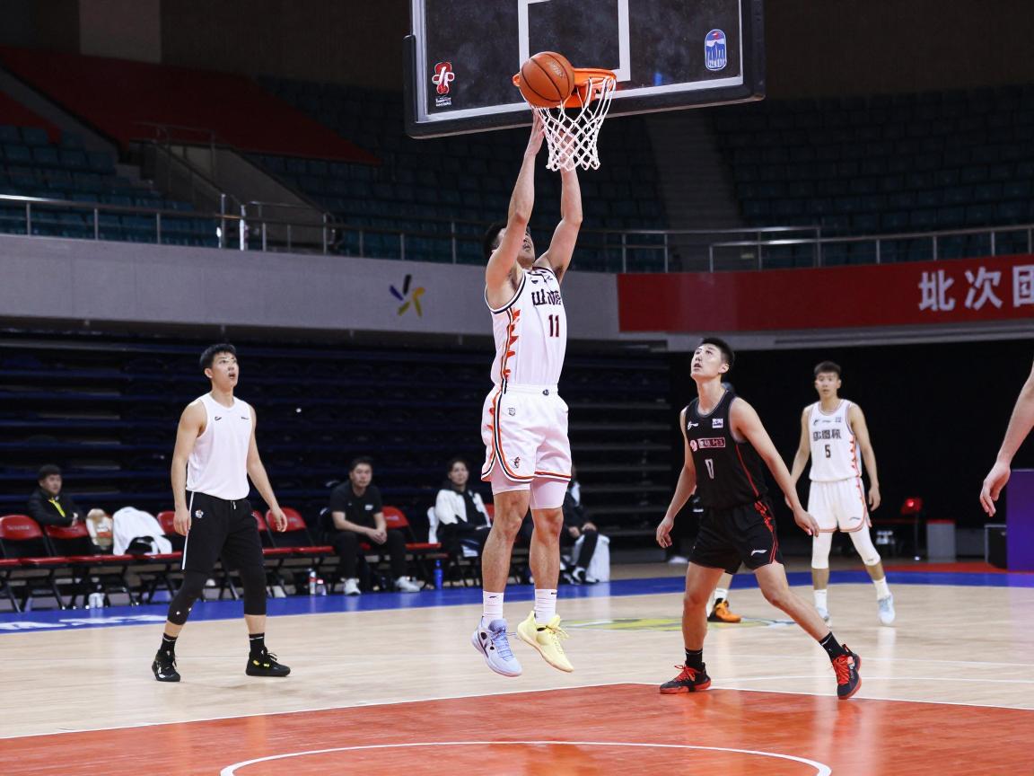 篮球训练工具如何选,哪些必备,效果对比,使用方法详解 篮球训练工具如何选,哪些必备,效果对比,使用方法详解