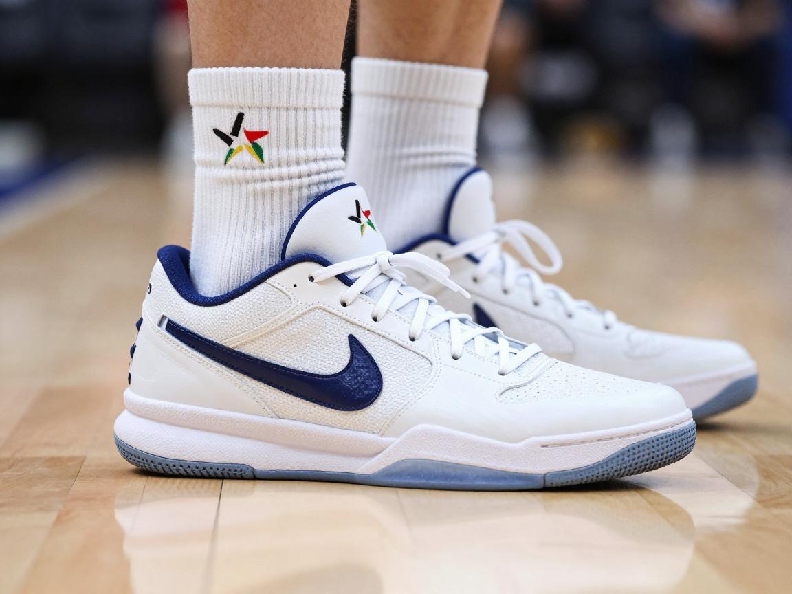 控卫篮球鞋2017,如何选择低帮款式,哪些鞋款抓地力最强,性价比哪款最高 控卫篮球鞋2017,如何选择低帮款式,哪些鞋款抓地力最强,性价比哪款最高