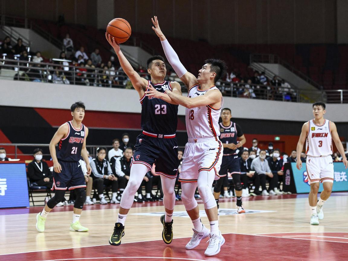 篮球如何晃人,有哪些必学技巧,如何快速掌握,怎样实战应用 篮球如何晃人,有哪些必学技巧,如何快速掌握,怎样实战应用