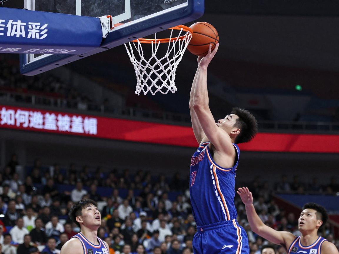 篮球上篮被盖帽怎么办,如何避免被盖帽,出手点如何提高,上篮技巧有哪些 篮球上篮被盖帽怎么办,如何避免被盖帽,出手点如何提高,上篮技巧有哪些