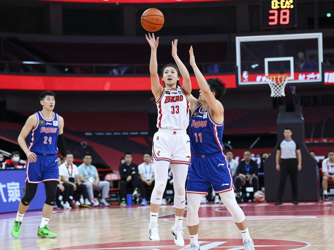 篮球宝贝会和球员搞吗,NBA为何明令禁止,CBA如何管理,真实关系揭秘 篮球宝贝会和球员搞吗,NBA为何明令禁止,CBA如何管理,真实关系揭秘