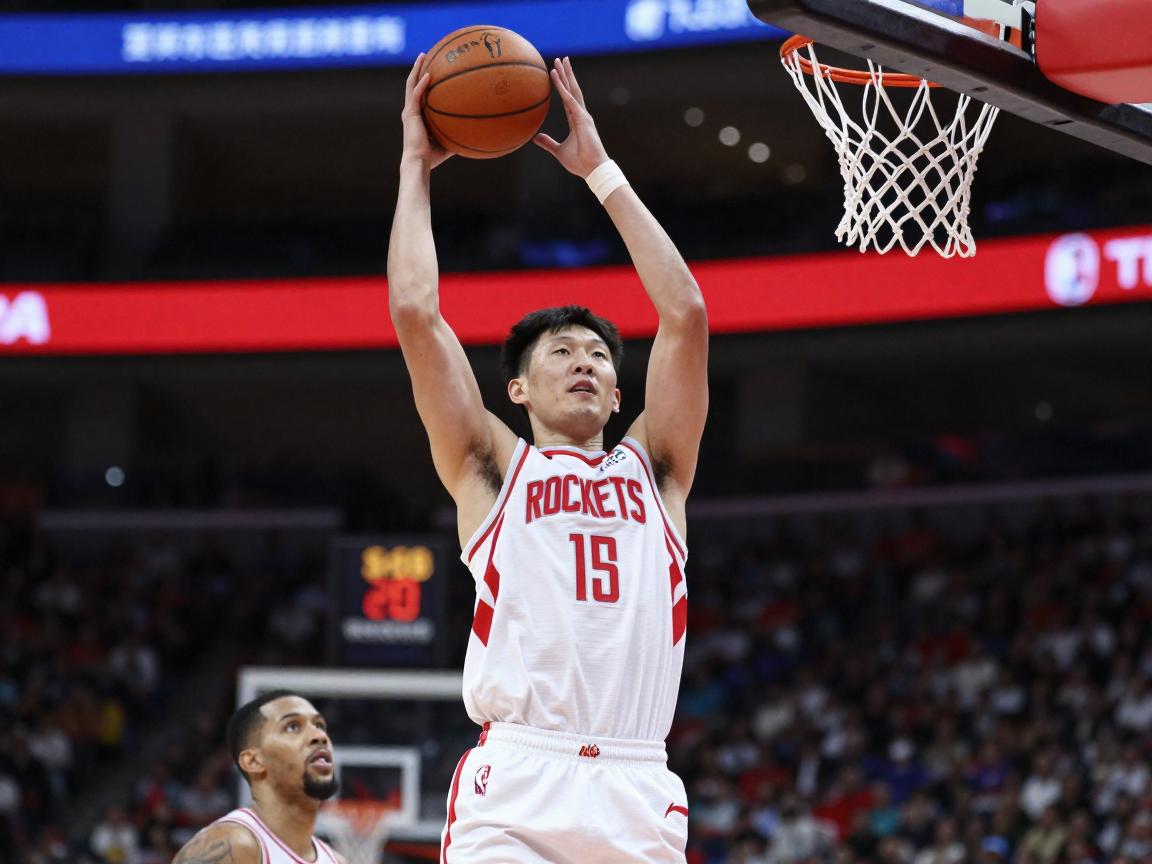 火箭队球员周琦,NBA生涯数据如何,合同薪资多少,为何被裁,现在在哪打球 火箭队球员周琦,NBA生涯数据如何,合同薪资多少,为何被裁,现在在哪打球